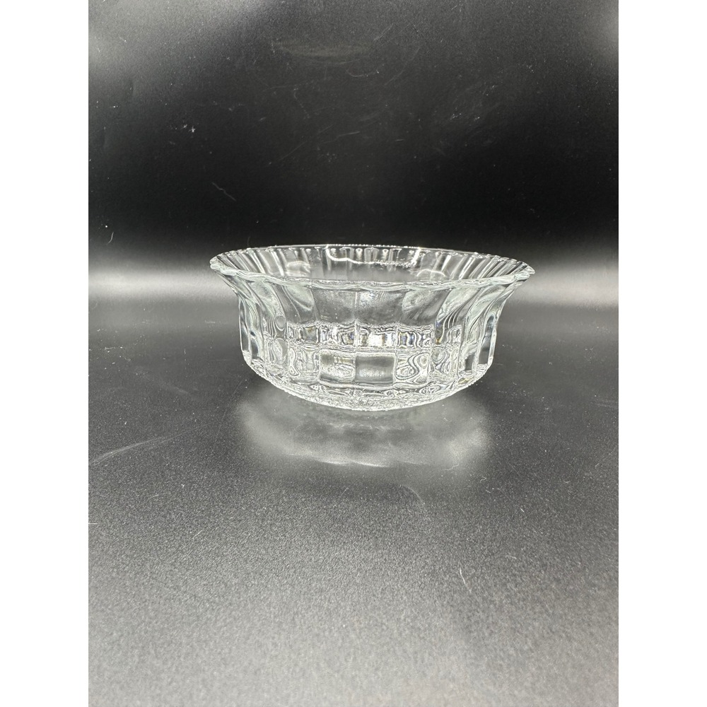 KIG Indonesia Clear Pressed Glass Bowl Scalloped Ribbed Floral Pattern 4.75 Inch